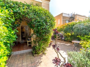 2 bedroom Villa for sale in Torrevieja