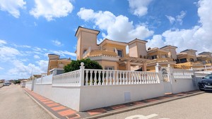 3 bedroom Villa for sale in Lo Crispin