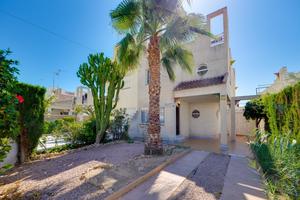 3 bedroom Townhouse for sale in Torrevieja