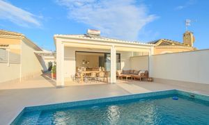 3 bedroom Villa for sale in Torrevieja