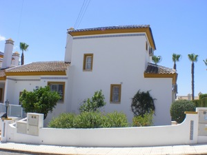 3 bedroom Villa for sale in Villamartin