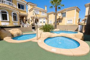 3 slaapkamers Villa te koop in Orihuela Costa