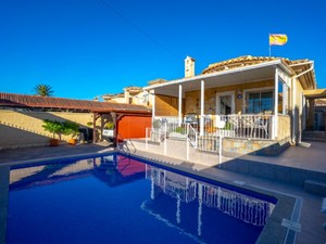 3 bedroom Villa for sale in Torrevieja