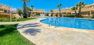 4 slaapkamers Geschakelde woning te koop in Orihuela Costa