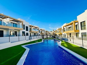 2 bedroom Apartment for sale in Las Filipinas