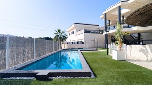 2 bedroom Apartment for sale in Lo Crispin