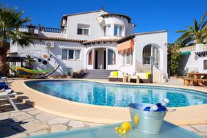 6 bedroom Villa for sale in Moraira