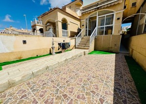 3 bedroom Townhouse for sale in Los Altos