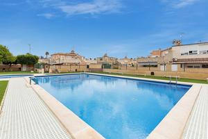 2 bedroom Villa for sale in Torrevieja