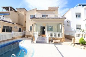 3 bedroom Villa for sale in Orihuela Costa