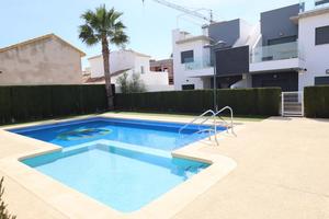 2 bedroom Bungalow for sale in Pilar de la Horadada