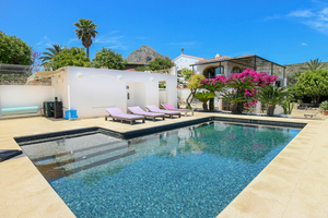Casa de 4 dormitorios en venta en Javea