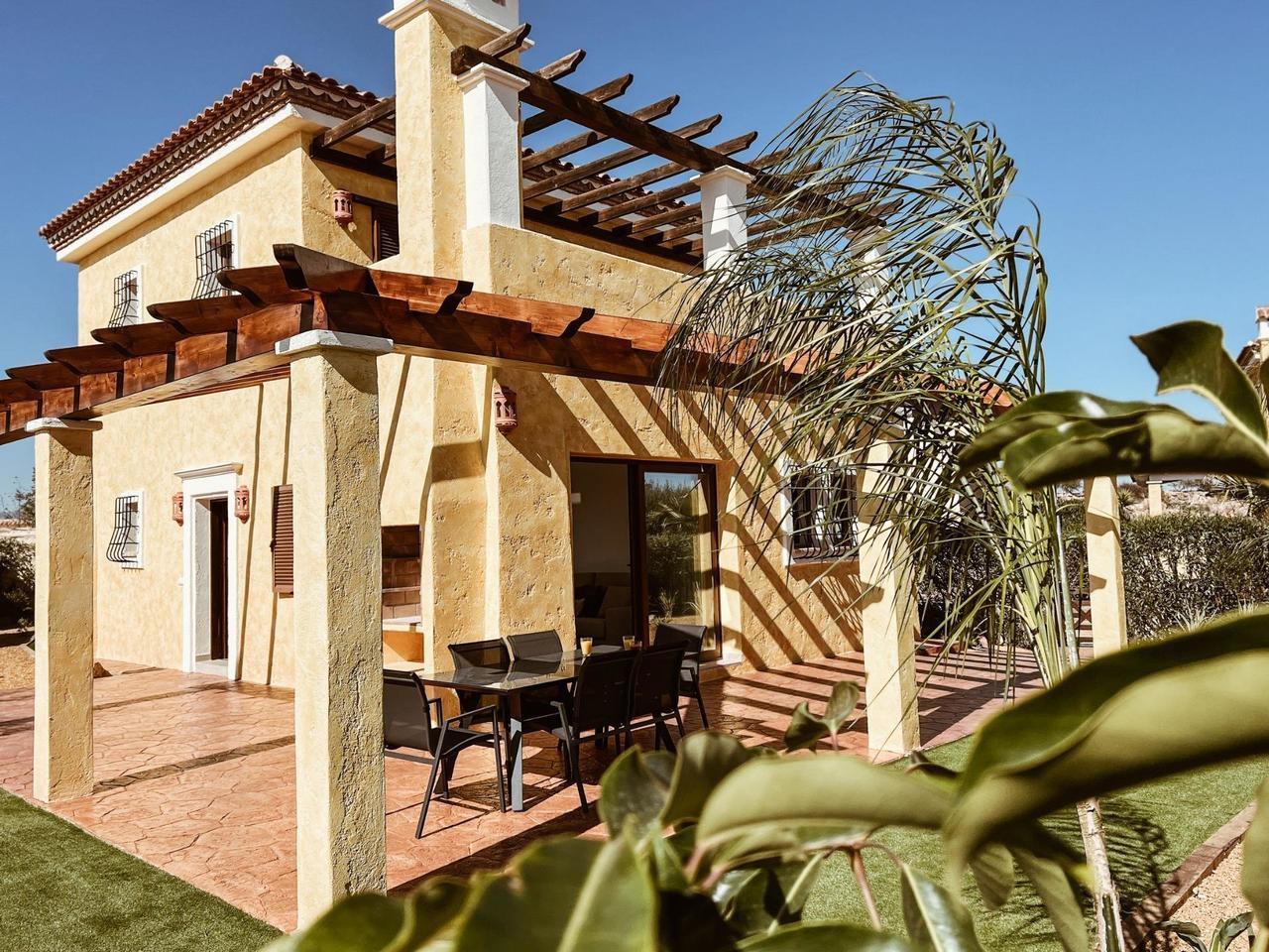 4 bedroom Villa for sale in Cuevas del Almanzora