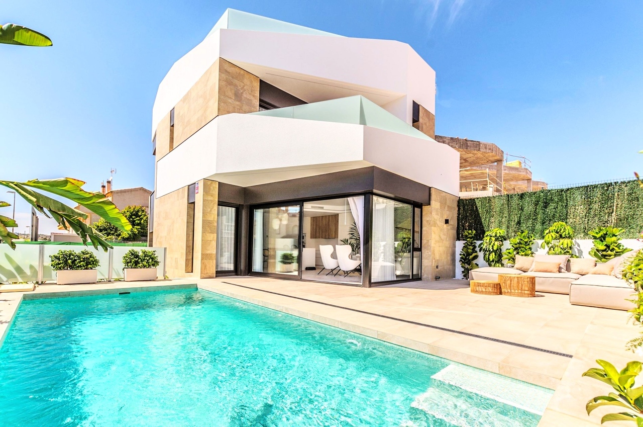3 bedroom Villa for sale in Playa Flamenca