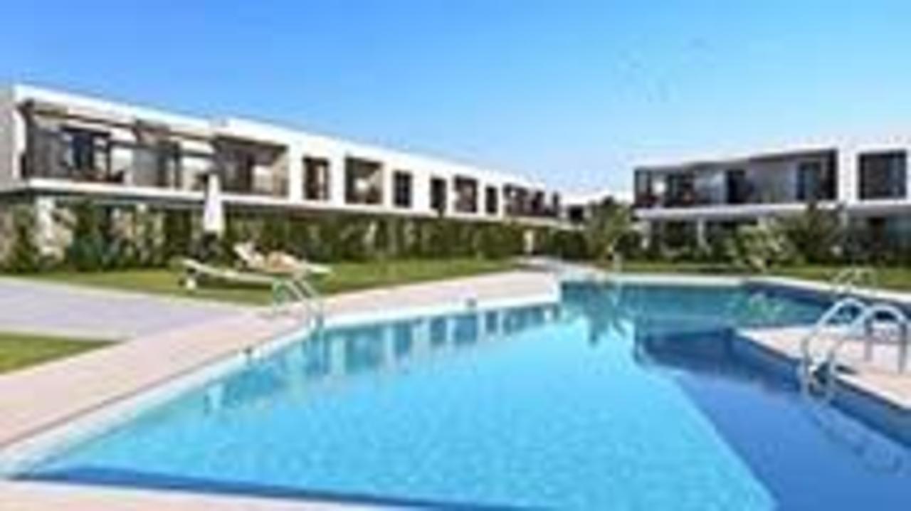 4 bedroom Townhouse for sale in Sotogrande