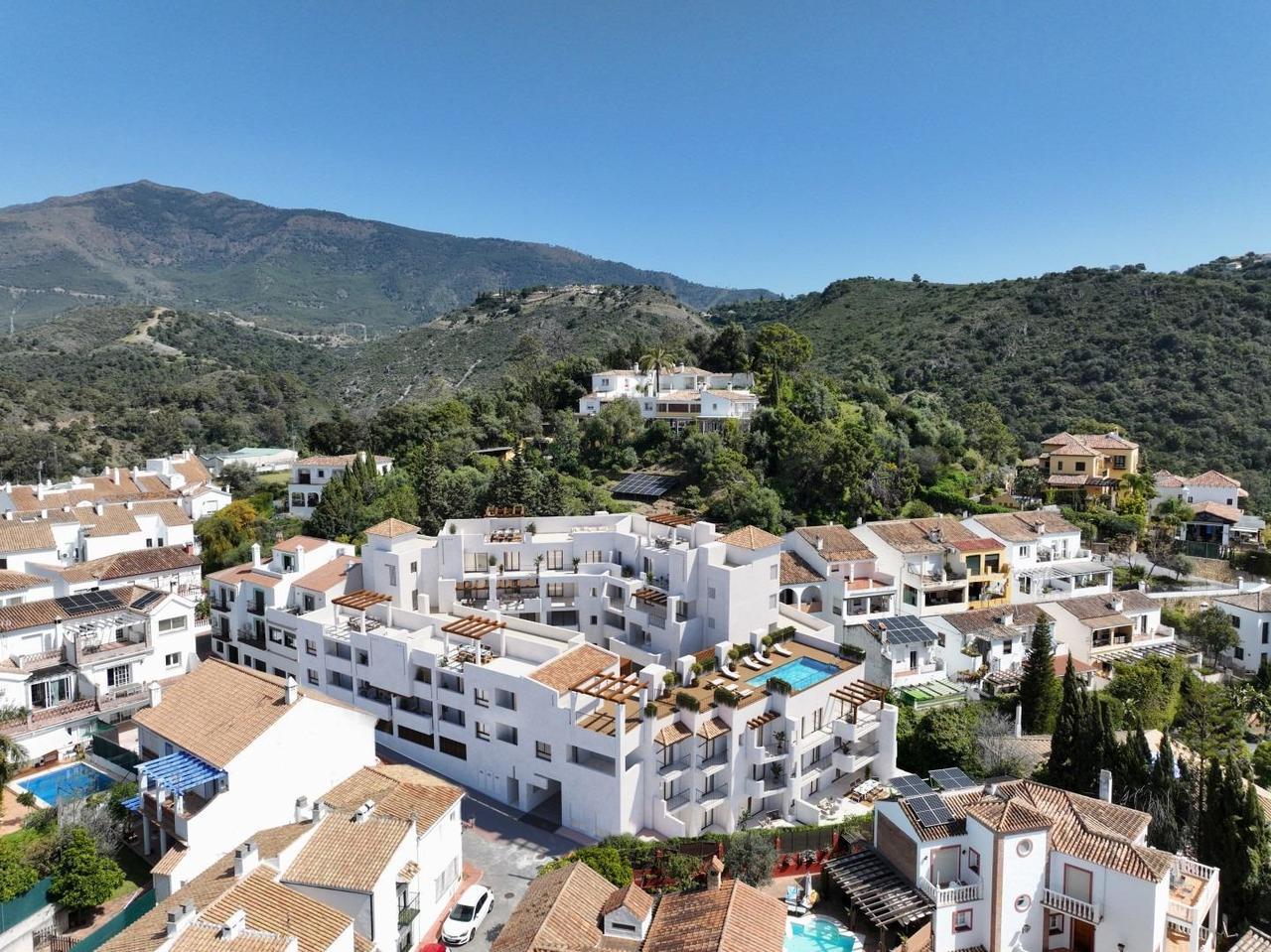 3 bedroom Apartment for sale in Benahavis