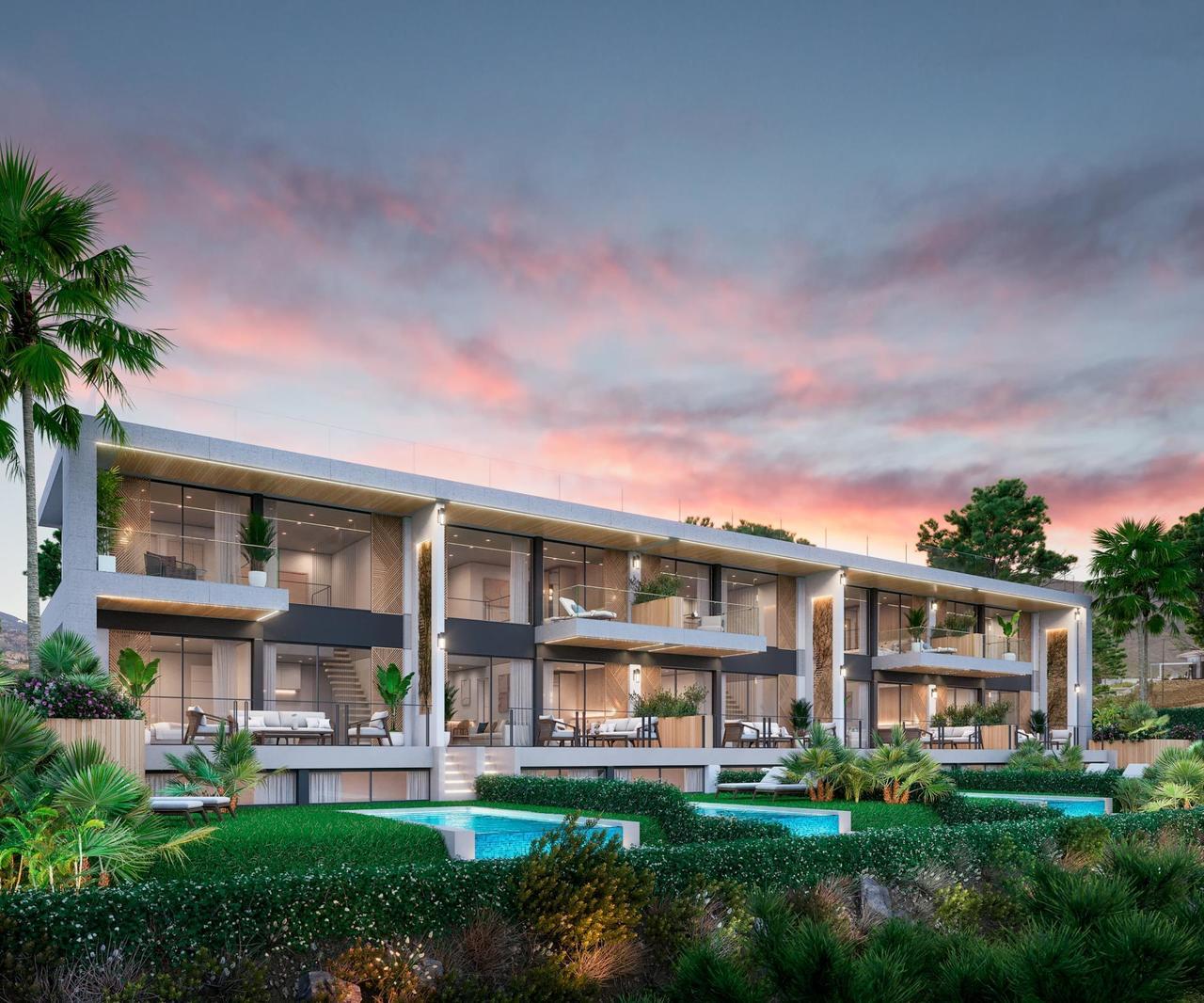 6 bedroom Townhouse for sale in Marbella