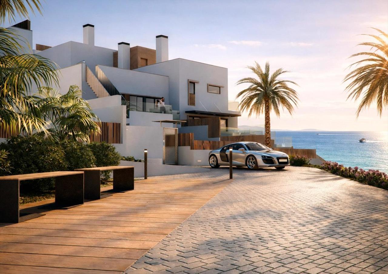 2 bedroom Townhouse for sale in La Linea de la Concepcion