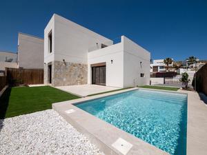 3 bedroom Villa for sale in Algorfa
