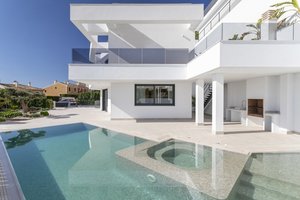 3 bedroom Villa for sale in Finestrat