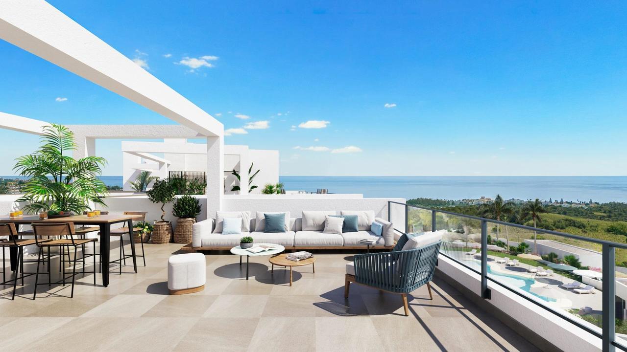 3 bedroom Penthouse for sale in Estepona