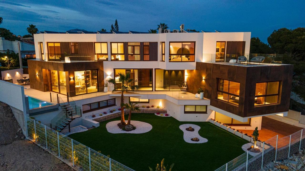 5 bedroom Villa for sale in Benidorm
