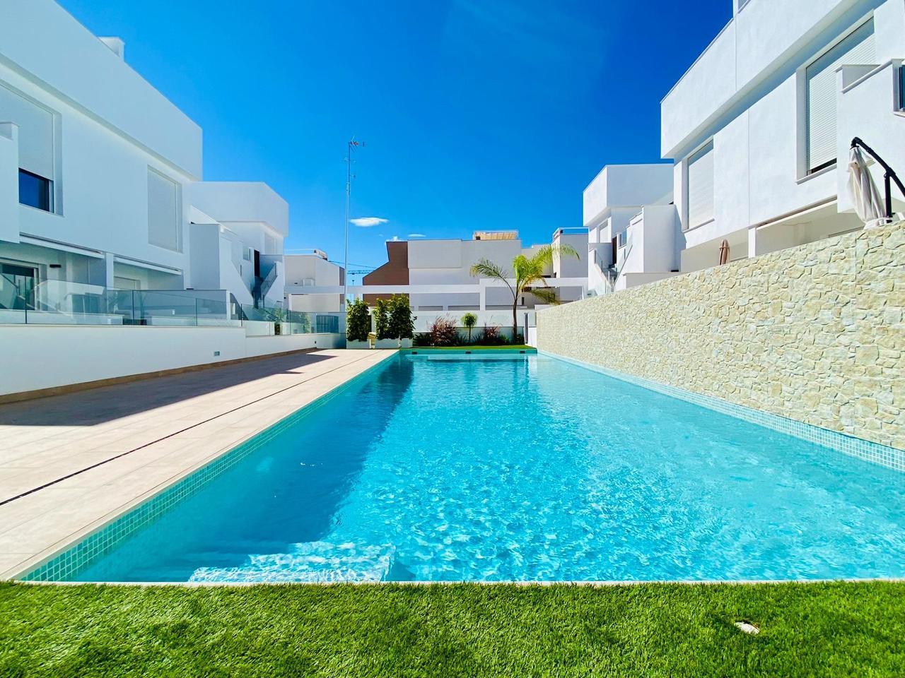 3 bedroom Villa for sale in Pilar de la Horadada