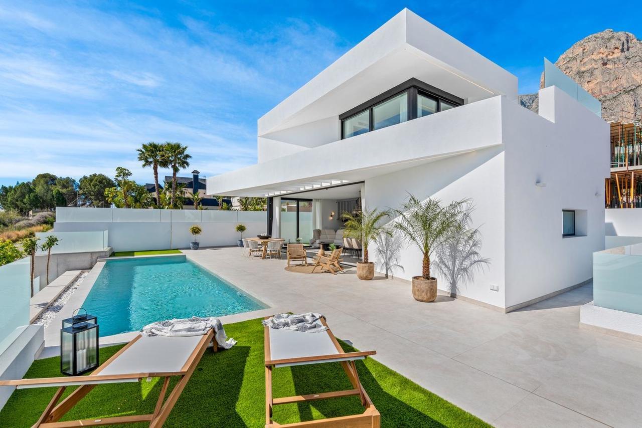3 bedroom Villa for sale in Polop