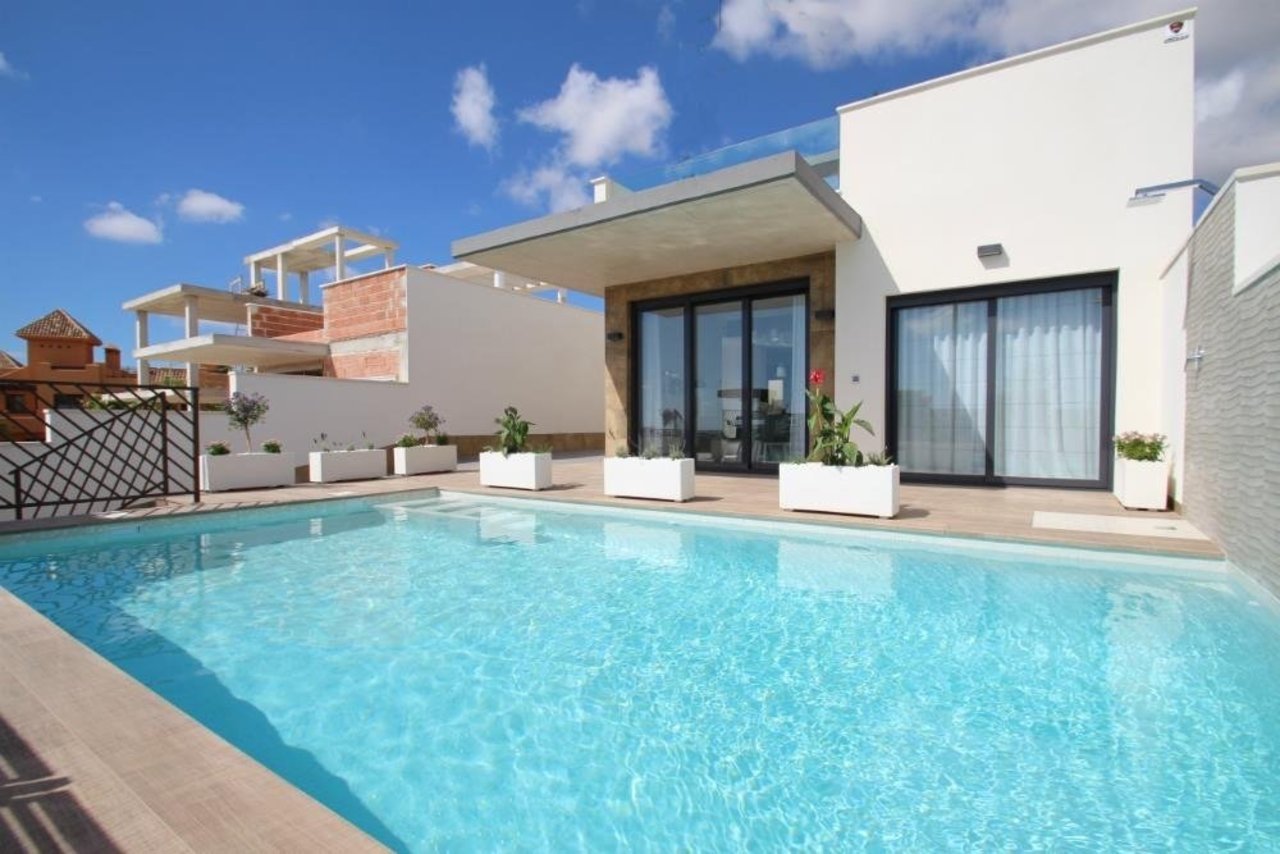 4 bedroom Villa for sale in Campoamor