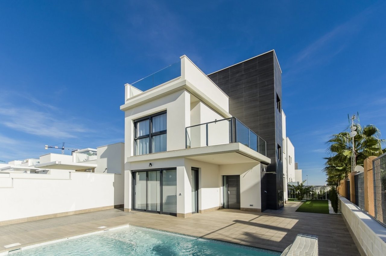 4 bedroom Villa for sale in San Miguel de Salinas