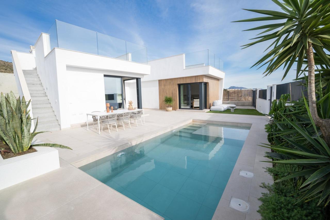 3 bedroom Villa for sale in Banos y Mendigo