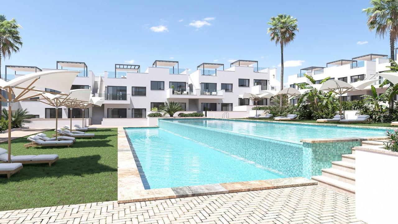 2 bedroom Bungalow for sale in Torrevieja
