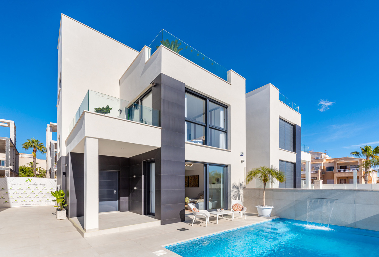 3 bedroom Villa for sale in La Zenia