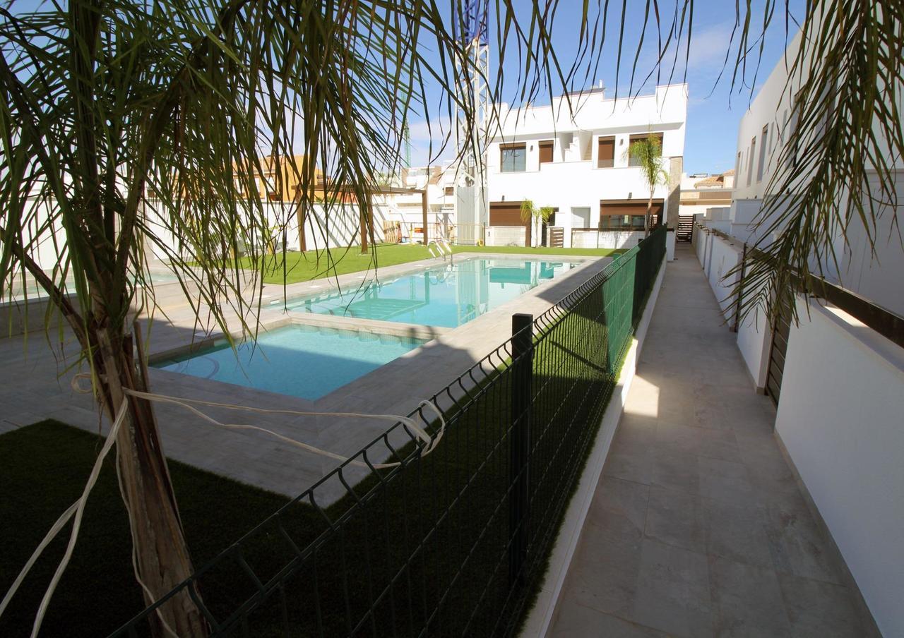 3 bedroom Townhouse for sale in Pilar de la Horadada