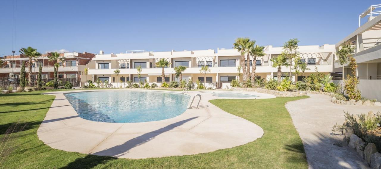 2 bedroom Bungalow for sale in Torrevieja