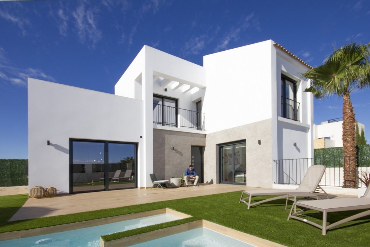 3 bedroom Villa for sale in Dona Pepa