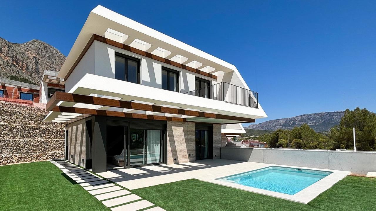 3 bedroom Villa for sale in Polop