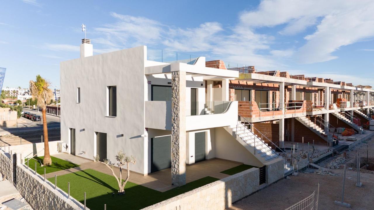2 bedroom Villa for sale in Pilar de la Horadada