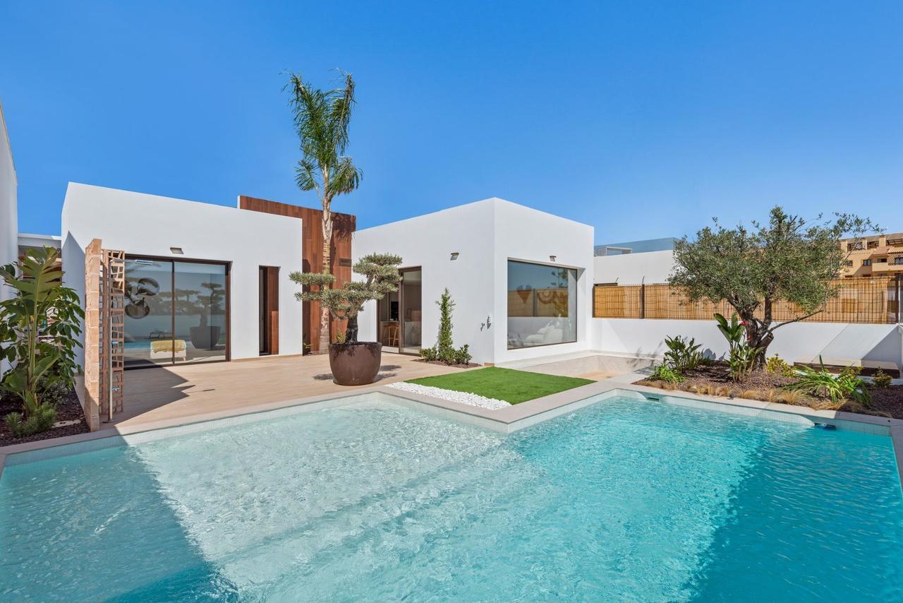 3 bedroom Villa for sale in Los Alcazares