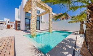 4 bedroom Villa for sale in Torrevieja