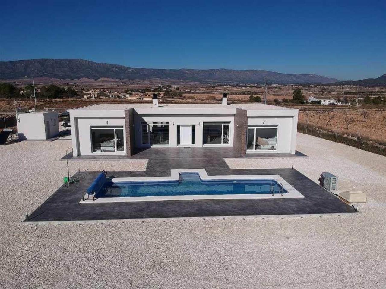 3 bedroom Villa for sale in Pinoso