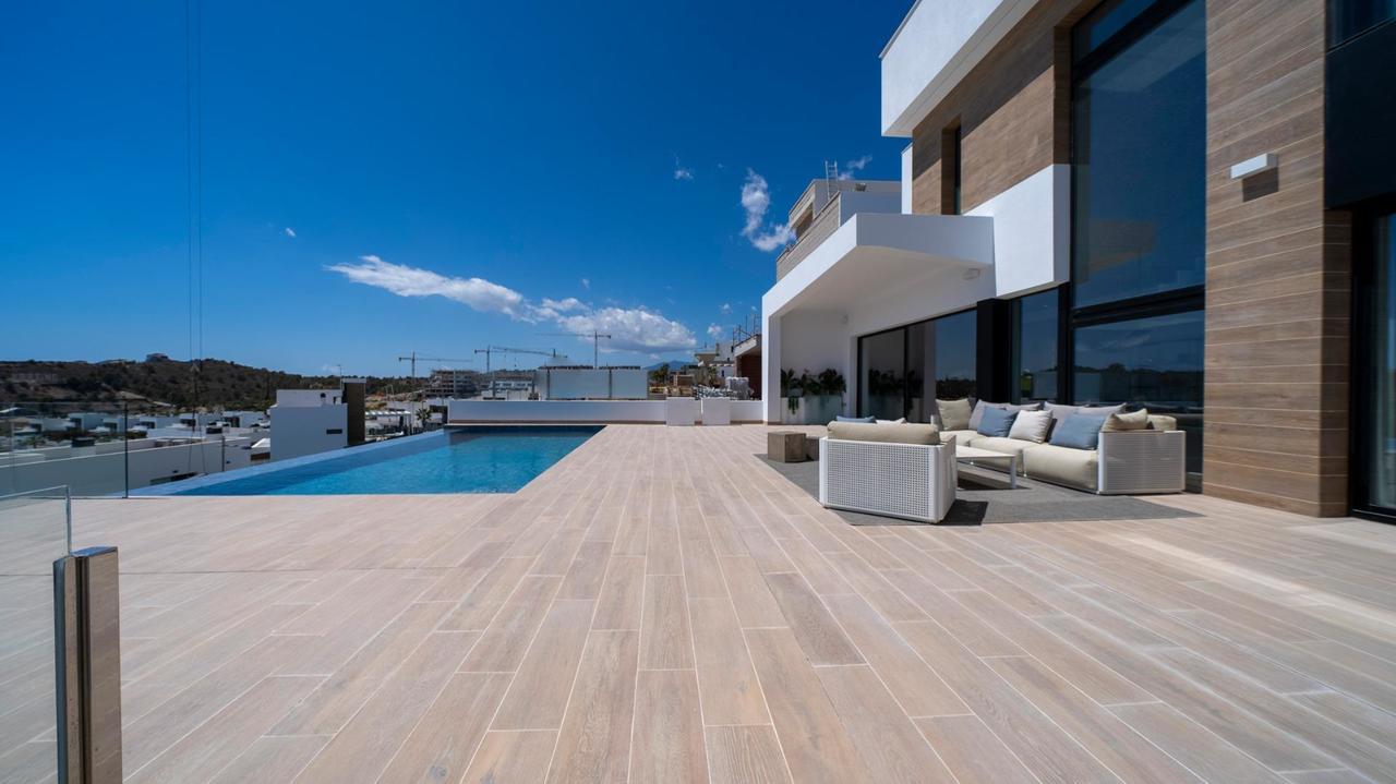 4 bedroom Villa for sale in Finestrat