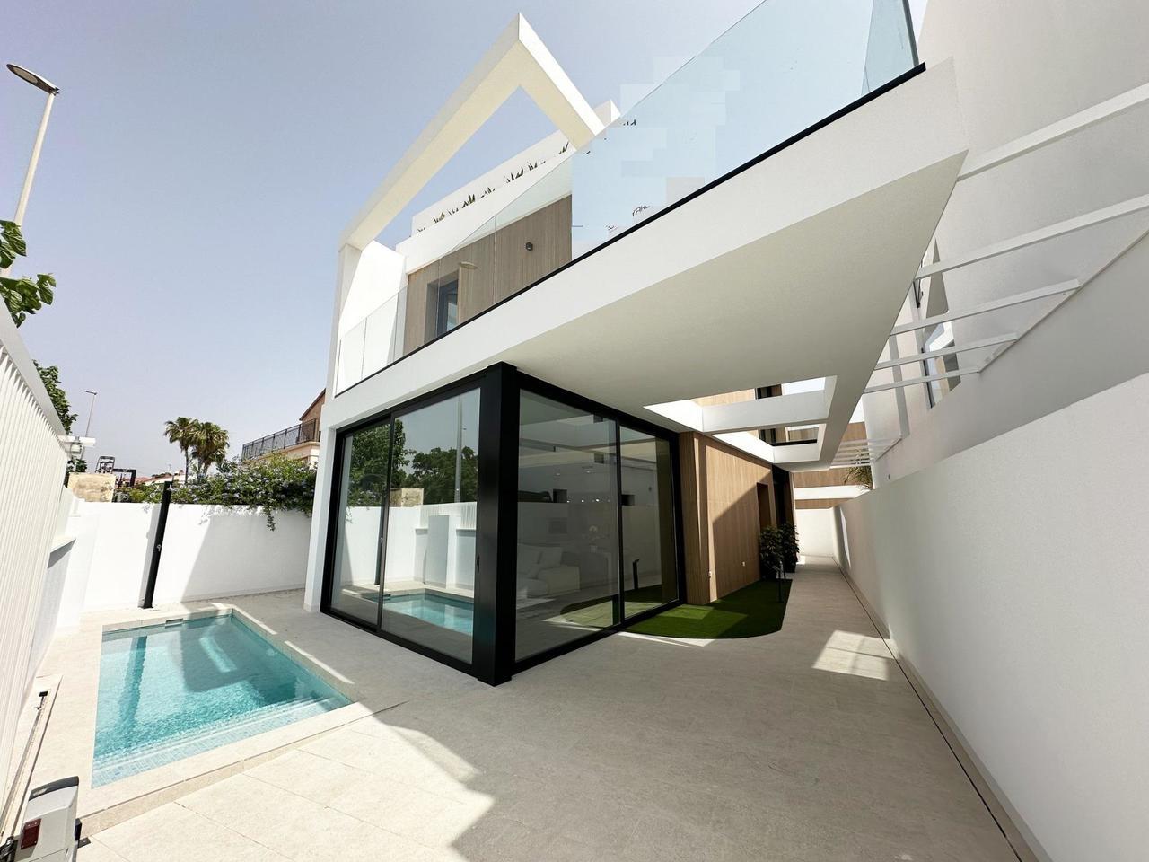 3 bedroom Villa for sale in Pilar de la Horadada