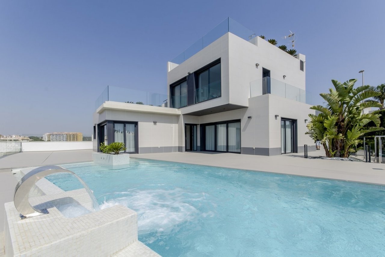 3 bedroom Villa for sale in Orihuela Costa