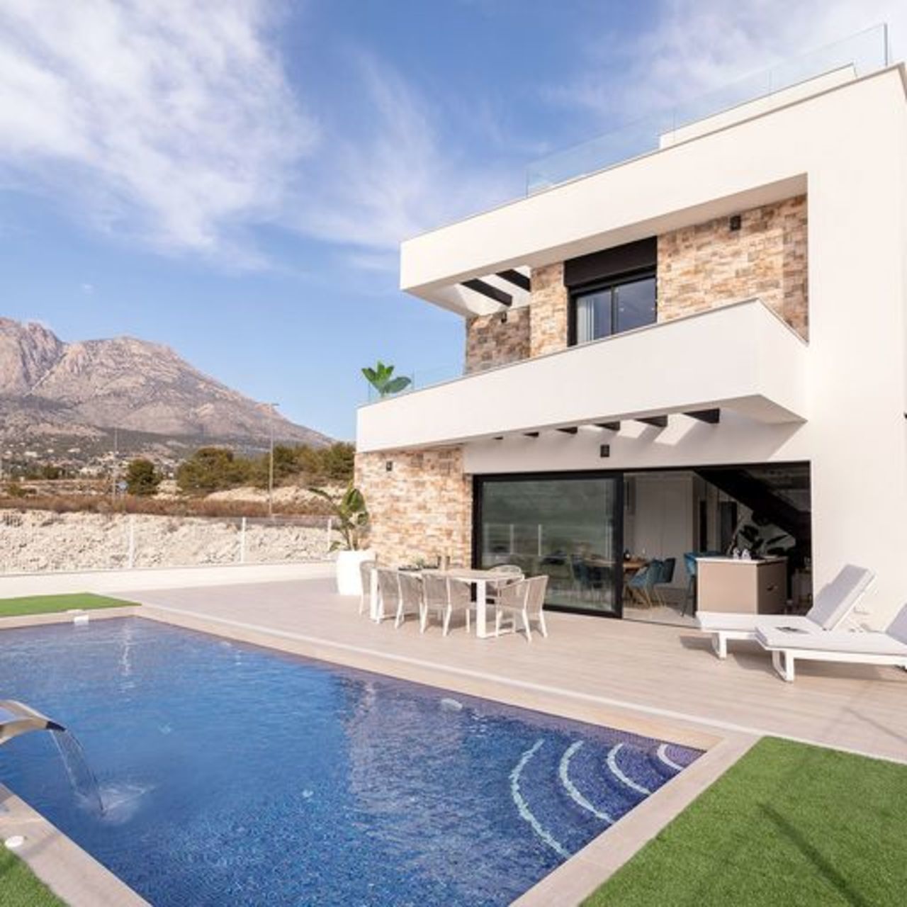 3 bedroom Villa for sale in Finestrat
