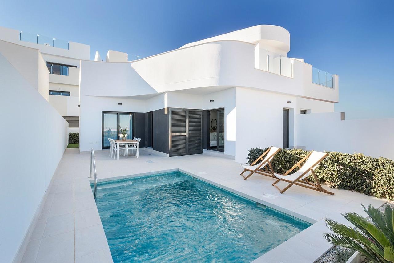 3 bedroom Villa for sale in Torrevieja