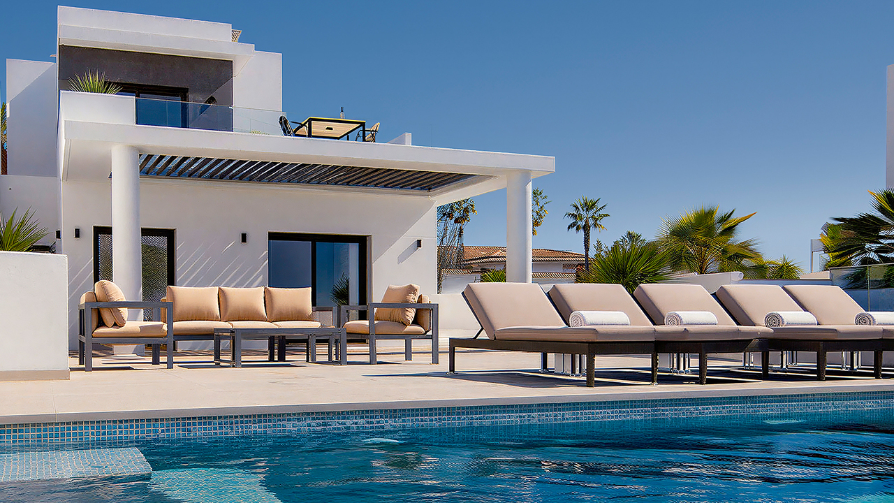 4 bedroom Villa for sale in Dona Pepa