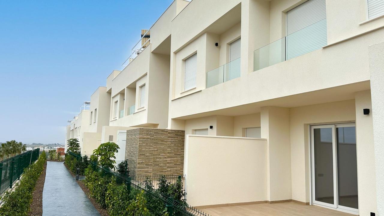 2 bedroom Bungalow for sale in Algorfa
