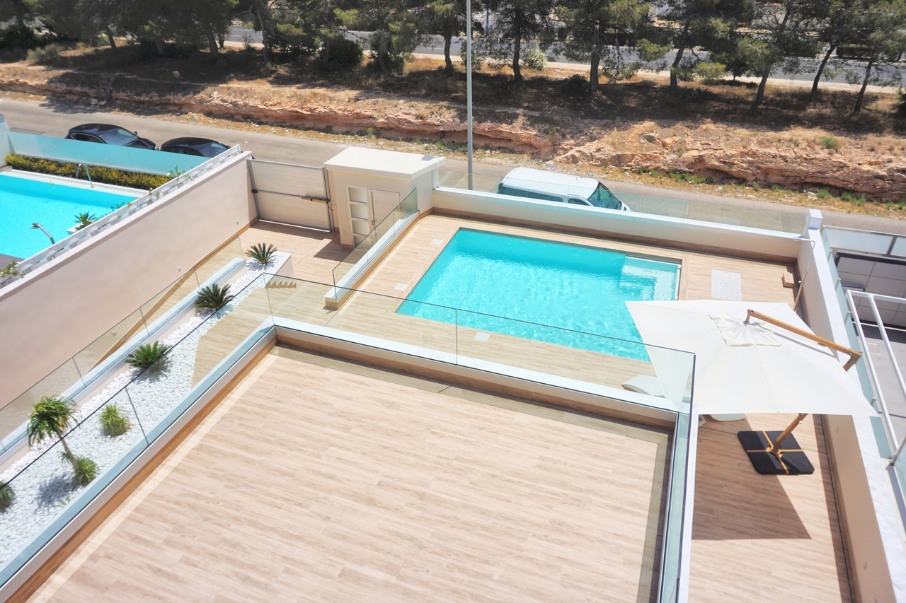 4 bedroom Villa for sale in Dehesa De Campoamor