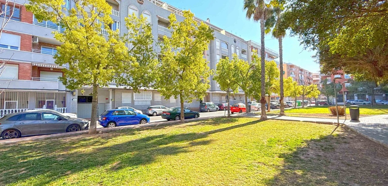 2 bedroom Apartamento se vende en Torrevieja